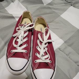 Kids maroon converses